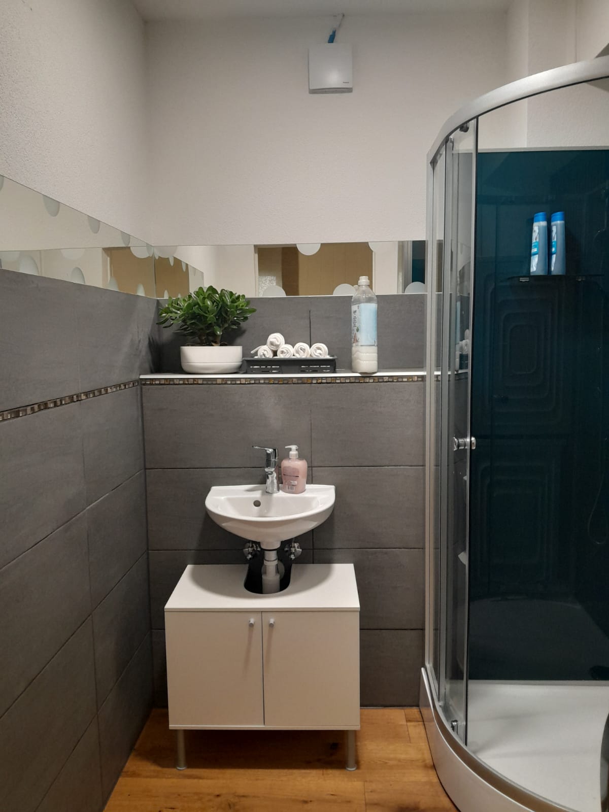 WhatsApp Image 2026-03-25 at 17.34.43 (2)